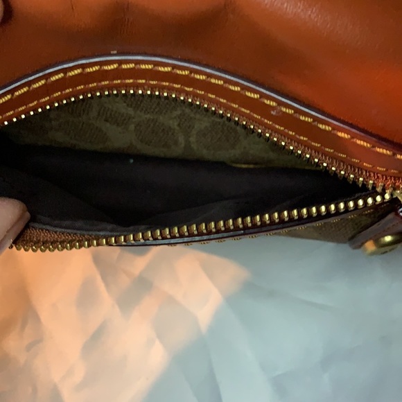 COACH - Picture 8 of 11